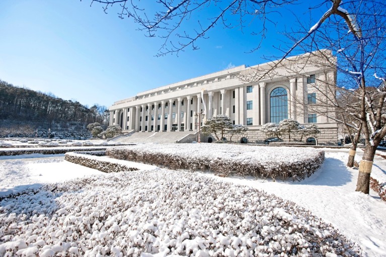 韩国留学庆熙大学学校园美景来了，赶快来欣赏一下吧！(图4)